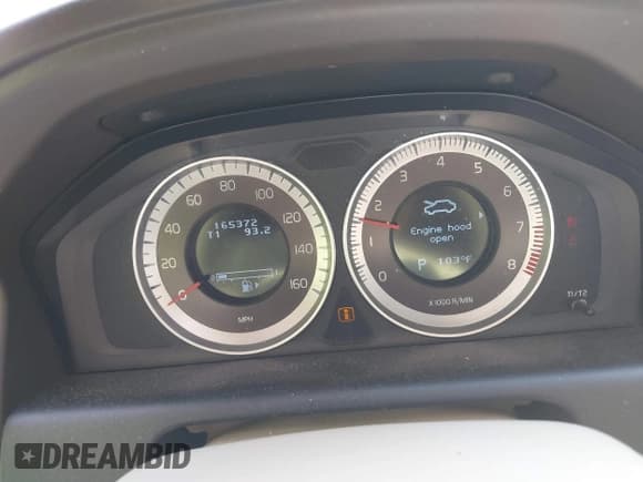 ✅ 2012 Volvo XC60 3.0L • VIN: YV4902DZ1C2310157 • Lot: 42872873. Listed on IAAI with 165,372 mi. Free auction sales archive from the USA and detailed vehicle history report at DreamBid. Image 7.