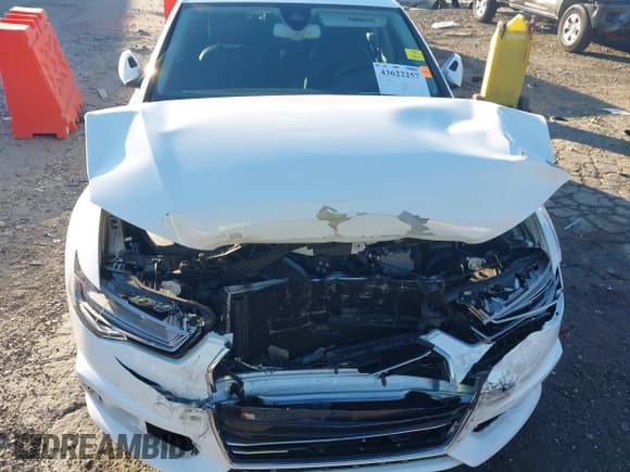 ✅ 2016 Audi A6 Prestige • VIN: WAUHGAFC8GN001848 • Lot: 43622257. Wystawiony na IAAI z przebiegiem 68 572 mil. Bezpłatny archiwum sprzedaży aukcyjnych z USA i szczegółowy raport historii pojazdu na DreamBid. Zdjęcie 6.