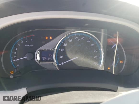 ✅ 2014 Toyota Sienna XLE • VIN: 5TDYK3DC8ES443133 • Lot: 84273065. Listed on Copart with 125,381 mi. Free auction sales archive from the USA and detailed vehicle history report at DreamBid. Image 9.