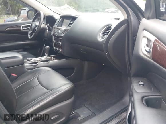 ✅ 2014 Nissan Pathfinder Platinum • VIN: 5N1AR2MM1EC617461 • Lot: 42738410. Wystawiony na IAAI z przebiegiem 173 236 mil. Bezpłatny archiwum sprzedaży aukcyjnych z USA i szczegółowy raport historii pojazdu na DreamBid. Zdjęcie 5.