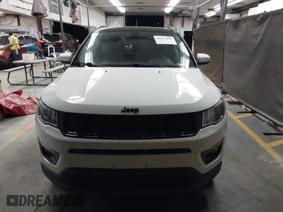 ✅ 2019 Jeep Compass Latitude • VIN: 3C4NJDBB7KT754348 • Lot: 42617408. Listed on IAAI with 59,670 mi. Free auction sales archive from the USA and detailed vehicle history report at DreamBid. Image 12.