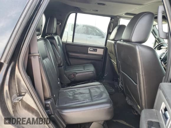 ✅ 2013 Ford Expedition Limited • VIN: 1FMJU1K56DEF43851 • Lot: 82557945. Wystawiony na Copart z przebiegiem 150 239 mil. Bezpłatny archiwum sprzedaży aukcyjnych z USA i szczegółowy raport historii pojazdu na DreamBid. Zdjęcie 11.