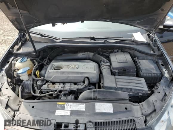 ✅ 2013 Volkswagen Golf GTI Driver's Edition • VIN: WVWHV7AJXDW139382 • Лот: 52128055. Опубликован ранее на Copart с пробегом 78 233 миль. Бесплатный доступ к архиву аукционных продаж из США и подробный отчёт об истории автомобиля на DreamBid. Изображение 12.