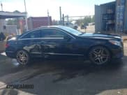 ✅ 2015 Mercedes-Benz E 400 • VIN: WDDKJ6HB5FF305519 • Lot: 43696240. Wystawiony na IAAI z przebiegiem Nie podano. Bezpłatny archiwum sprzedaży aukcyjnych z USA i szczegółowy raport historii pojazdu na DreamBid. Zdjęcie 13.