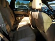 ✅ 2016 Porsche Cayenne Turbo • VIN: WP1AC2A21GLA89382 • Lot: 73531314. Wystawiony na Copart z przebiegiem 93 378 mil. Bezpłatny archiwum sprzedaży aukcyjnych z USA i szczegółowy raport historii pojazdu na DreamBid. Zdjęcie 11.