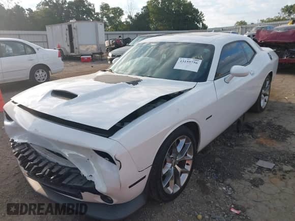 2019 Dodge Challenger R/T z VIN 2C3CDZBT8KH759253, wystawiony jako IAAI lot #43159756 z przebiegiem 92 199 mil mil oraz . Historia ofert i sprzedaży dostępna na DreamBid. Obrazek 2.