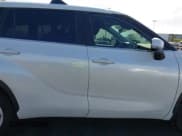 ✅ 2023 Toyota Highlander Hybrid LE • VIN: 5TDZARAHXPS521120 • Лот: 43486764. Опубликован ранее на IAAI с пробегом 86 264 миль. Бесплатный доступ к архиву аукционных продаж из США и подробный отчёт об истории автомобиля на DreamBid. Изображение 13.