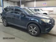 ✅ 2017 Toyota RAV4 XLE • VIN: JTMRFREV2HJ110441 • Лот: 92207515. Опубликован ранее на Copart с пробегом 82 841 миль. Бесплатный доступ к архиву аукционных продаж из США и подробный отчёт об истории автомобиля на DreamBid. Изображение 4.