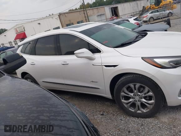 ✅ 2021 Buick Enclave Avenir • VIN: 5GAEVCKW7MJ218612 • Lot: 43238007. Wystawiony na IAAI z przebiegiem 97 554 mil. Bezpłatny archiwum sprzedaży aukcyjnych z USA i szczegółowy raport historii pojazdu na DreamBid. Zdjęcie 13.