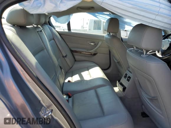 ✅ 2009 BMW 3 Series 328i • VIN: WBAPH53599A433946 • Lot: 81268165. Listed on Copart with 165,110 mi. Free auction sales archive from the USA and detailed vehicle history report at DreamBid. Image 10.