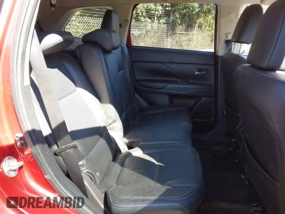 2019 Mitsubishi Outlander SE с VIN JA4AD3A32KZ026482, выставлен на аукционе IAAI как лот 43471077 с пробегом 187 771 миль миль и . История ставок и продаж доступна на DreamBid. Изображение 8.