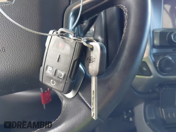 ✅ 2017 Chevrolet Silverado 1500 LT • VIN: 3GCUKREC9HG309038 • Lot: 43511015. Listed on IAAI with 55,170 mi. Free auction sales archive from the USA and detailed vehicle history report at DreamBid. Image 11.