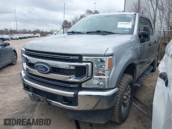 ✅ 2022 Ford F-250 XL • VIN: 1FT7W2BT2NEE45298 • Лот: 41469889. Опубликован ранее на IAAI с пробегом 60 306 миль. Бесплатный доступ к архиву аукционных продаж из США и подробный отчёт об истории автомобиля на DreamBid. Изображение 17.