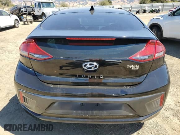 2020 Hyundai Ioniq Blue с VIN KMHC65LC5LU227627, выставлен на аукционе Copart как лот 70882974 с пробегом 130 597 миль миль и Списание • Salvage title. История ставок и продаж доступна на DreamBid. Изображение 6.
