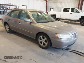 ✅ 2007 Hyundai Azera SE • VIN: KMHFC46F17A177886 • Lot: 42884352. Listed on IAAI with 255,812 mi. Free auction sales archive from the USA and detailed vehicle history report at DreamBid. Image 1.