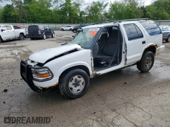 ✅ 2004 Chevrolet Blazer LS • VIN: 1GNDT13X24K117667 • Lot: 56937965. Wystawiony na Copart z przebiegiem 149 959 mil. Bezpłatny archiwum sprzedaży aukcyjnych z USA i szczegółowy raport historii pojazdu na DreamBid. Zdjęcie 1.