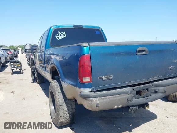 ✅ 2002 Ford F-250 XL • VIN: 1FTNW21FX2ED61521 • Lot: 42238542. Listed on IAAI with Not provided. Free auction sales archive from the USA and detailed vehicle history report at DreamBid. Image 3.