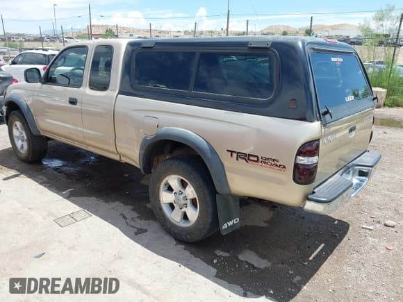 ✅ 2004 Toyota Tacoma • VIN: 5TEWN72N24Z400709 • Lot: 42587330. Wystawiony na IAAI z przebiegiem 279 453 mil. Bezpłatny archiwum sprzedaży aukcyjnych z USA i szczegółowy raport historii pojazdu na DreamBid. Zdjęcie 3.