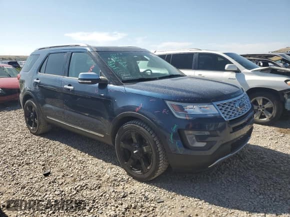 ✅ 2016 Ford Explorer Platinum • VIN: 1FM5K8HT4GGC86588 • Lot: 62520495. Wystawiony na Copart z przebiegiem 87 366 mil. Bezpłatny archiwum sprzedaży aukcyjnych z USA i szczegółowy raport historii pojazdu na DreamBid. Zdjęcie 4.