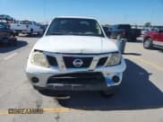 ✅ 2009 Nissan Frontier SE • VIN: 1N6AD07U29C427934 • Lot: 86855045. Wystawiony na Copart z przebiegiem 237 928 mil. Bezpłatny archiwum sprzedaży aukcyjnych z USA i szczegółowy raport historii pojazdu na DreamBid. Zdjęcie 5.