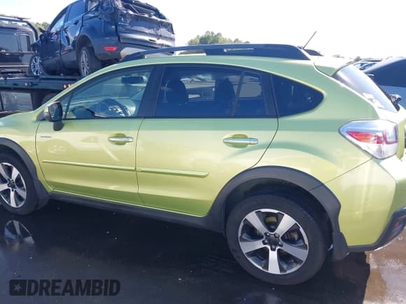 ✅ 2014 Subaru Crosstrek Touring • VIN: JF2GPBKCXEH272000 • Lot: 43362738. Listed on IAAI with 204,726 mi. Free auction sales archive from the USA and detailed vehicle history report at DreamBid. Image 14.