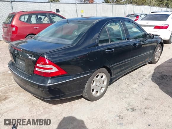 ✅ 2006 Mercedes-Benz C 280 Luxury • VIN: WDBRF92H06F772788 • Lot: 41841034. Wystawiony na IAAI z przebiegiem 167 479 mil. Bezpłatny archiwum sprzedaży aukcyjnych z USA i szczegółowy raport historii pojazdu na DreamBid. Zdjęcie 4.