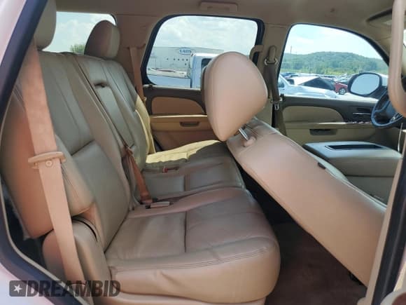 ✅ 2012 GMC Yukon SLT • VIN: 1GKS1CE01CR268155 • Lot: 68671735. Wystawiony na Copart z przebiegiem 193 483 mil. Bezpłatny archiwum sprzedaży aukcyjnych z USA i szczegółowy raport historii pojazdu na DreamBid. Zdjęcie 11.