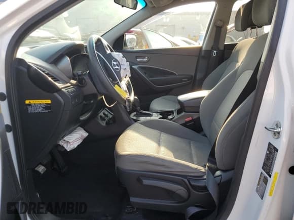 ✅ 2015 Hyundai Santa Fe • VIN: 5XYZTDLB8FG258384 • Lot: 68570325. Wystawiony na Copart z przebiegiem 118 521 mil. Bezpłatny archiwum sprzedaży aukcyjnych z USA i szczegółowy raport historii pojazdu na DreamBid. Zdjęcie 7.