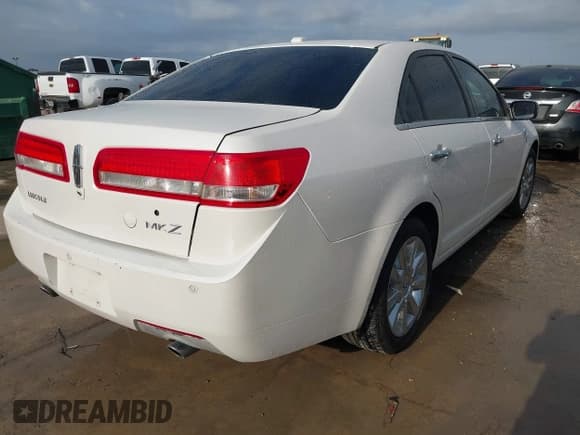 ✅ 2011 Lincoln MKZ • VIN: 3LNHL2GC8BR753361 • Лот: 43800646. Опубликован ранее на IAAI с пробегом 172 956 миль. Бесплатный доступ к архиву аукционных продаж из США и подробный отчёт об истории автомобиля на DreamBid. Изображение 4.