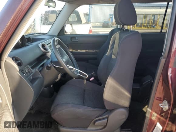 ✅ 2004 Scion xB • VIN: JTLKT324440151998 • Лот: 67689265. Опубликован ранее на Copart с пробегом 189 309 миль. Бесплатный доступ к архиву аукционных продаж из США и подробный отчёт об истории автомобиля на DreamBid. Изображение 7.