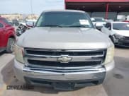 ✅ 2008 Chevrolet Silverado 1500 LS • VIN: 1GCEC19C58Z332264 • Lot: 41471745. Listed on IAAI with 233,954 mi. Free auction sales archive from the USA and detailed vehicle history report at DreamBid. Image 12.