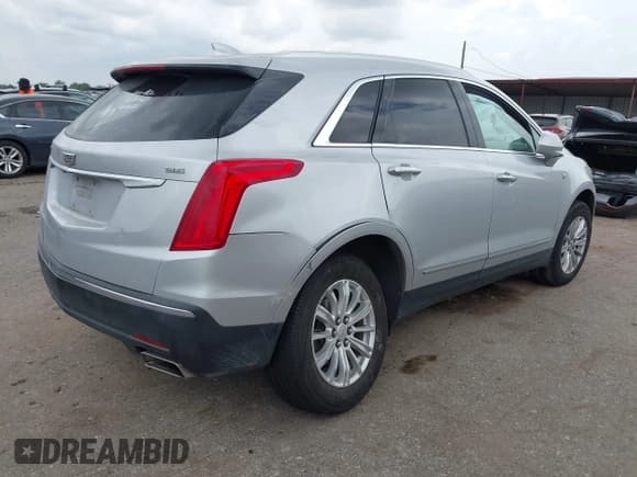 ✅ 2018 Cadillac XT5 FWD • VIN: 1GYKNARS4JZ107208 • Lot: 42745725. Wystawiony na IAAI z przebiegiem 181 971 mil. Bezpłatny archiwum sprzedaży aukcyjnych z USA i szczegółowy raport historii pojazdu na DreamBid. Zdjęcie 4.