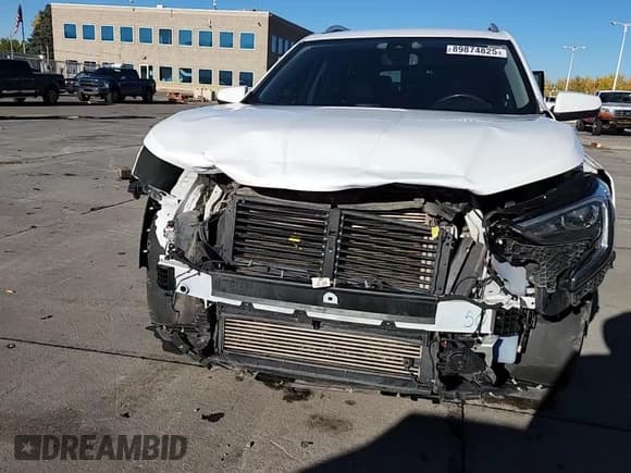 ✅ 2020 GMC Terrain SLT • VIN: 3GKALVEV2LL110539 • Lot: 89874825. Wystawiony na Copart z przebiegiem 87 092 mil. Bezpłatny archiwum sprzedaży aukcyjnych z USA i szczegółowy raport historii pojazdu na DreamBid. Zdjęcie 15.