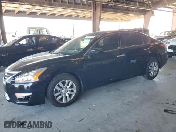 ✅ 2015 Nissan Altima 2.5 • VIN: 1N4AL3AP4FN885524 • Lot: 80682125. Listed on Copart with 97,528 mi. Free auction sales archive from the USA and detailed vehicle history report at DreamBid. Image 1.