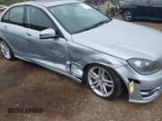 ✅ 2013 Mercedes-Benz C 300 Sport • VIN: WDDGF8AB6DA819757 • Лот: 43131891. Опубликован ранее на IAAI с пробегом 86 579 миль. Бесплатный доступ к архиву аукционных продаж из США и подробный отчёт об истории автомобиля на DreamBid. Изображение 6.
