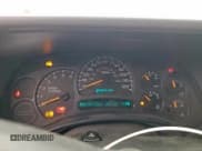 ✅ 2003 Chevrolet Suburban LS • VIN: 3GNEC16Z13G186812 • Лот: 58567425. Опубликован ранее на Copart с пробегом 302 320 миль. Бесплатный доступ к архиву аукционных продаж из США и подробный отчёт об истории автомобиля на DreamBid. Изображение 9.