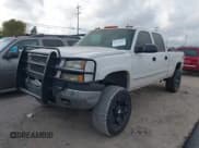 ✅ 2003 Chevrolet Silverado 1500HD LS • VIN: 1GCGK13U53F173267 • Лот: 43744422. Опубликован ранее на IAAI с пробегом Не указан. Бесплатный доступ к архиву аукционных продаж из США и подробный отчёт об истории автомобиля на DreamBid. Изображение 2.