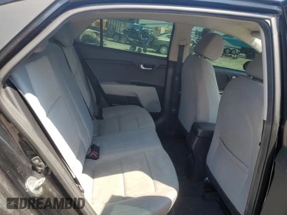 ✅ 2019 Kia Rio S • VIN: 3KPA24AB2KE210535 • Lot: 66371275. Wystawiony na Copart z przebiegiem 105 416 mil. Bezpłatny archiwum sprzedaży aukcyjnych z USA i szczegółowy raport historii pojazdu na DreamBid. Zdjęcie 10.