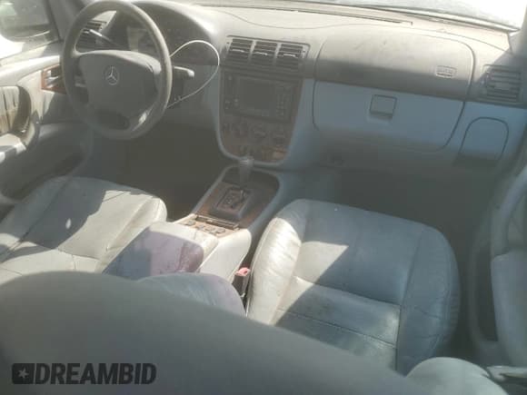 ✅ 2001 Mercedes-Benz M 320/430/500 • VIN: 4JGAB54E41A249152 • Лот: 67649695. Опубликован ранее на Copart с пробегом 215 986 миль. Бесплатный доступ к архиву аукционных продаж из США и подробный отчёт об истории автомобиля на DreamBid. Изображение 8.