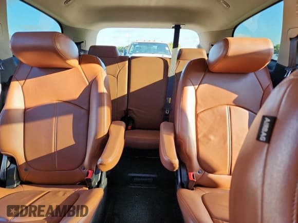 ✅ 2017 Chevrolet Traverse LT • VIN: 1GNKRHKD3HJ175515 • Lot: 82062645. Wystawiony na Copart z przebiegiem 91 559 mil. Bezpłatny archiwum sprzedaży aukcyjnych z USA i szczegółowy raport historii pojazdu na DreamBid. Zdjęcie 10.