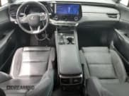 ✅ 2023 Lexus RX 350 • VIN: 2T2BAMBA3PC004378 • Lot: 63559135. Wystawiony na Copart z przebiegiem 18 609 mil. Bezpłatny archiwum sprzedaży aukcyjnych z USA i szczegółowy raport historii pojazdu na DreamBid. Zdjęcie 8.