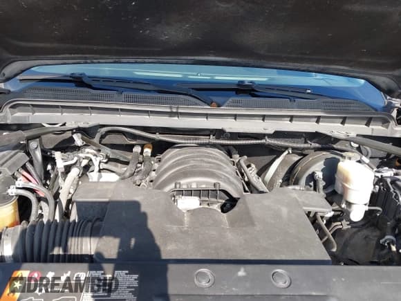 ✅ 2019 Chevrolet Silverado 1500 LT • VIN: 2GCRCPECXK1163496 • Lot: 42667633. Wystawiony na IAAI z przebiegiem 189 649 mil. Bezpłatny archiwum sprzedaży aukcyjnych z USA i szczegółowy raport historii pojazdu na DreamBid. Zdjęcie 10.