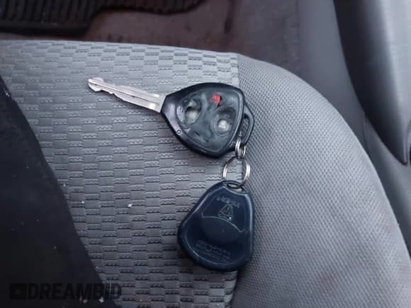 ✅ 2006 Toyota RAV4 Limited • VIN: JTMBD31V466020542 • Lot: 43889526. Listed on IAAI with 179,022 mi. Free auction sales archive from the USA and detailed vehicle history report at DreamBid. Image 11.