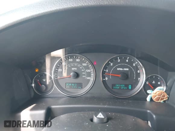 ✅ 2007 Jeep Commander Limited • VIN: 1J8HG58P07C573415 • Lot: 42570026. Listed on IAAI with 261,335 mi. Free auction sales archive from the USA and detailed vehicle history report at DreamBid. Image 7.