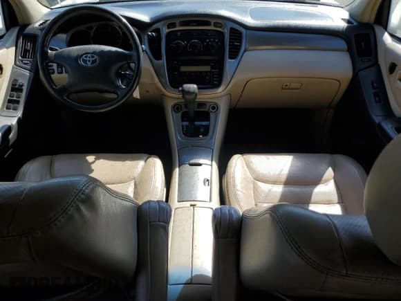 ✅ 2003 Toyota Highlander • VIN: JTEHF21A830148689 • Lot: 70856285. Listed on Copart with 200,917 mi. Free auction sales archive from the USA and detailed vehicle history report at DreamBid. Image 8.