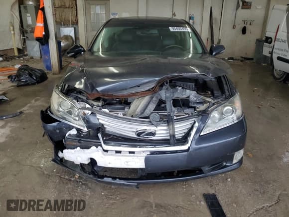 ✅ 2010 Lexus ES 330 • VIN: JTHBK1EG9A2406653 • Лот: 90400495. Опубликован ранее на Copart с пробегом 175 507 миль. Бесплатный доступ к архиву аукционных продаж из США и подробный отчёт об истории автомобиля на DreamBid. Изображение 5.