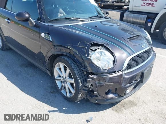 ✅ 2012 MINI Convertible S • VIN: WMWZP3C52CT550179 • Lot: 42046285. Listed on IAAI with 87,718 mi. Free auction sales archive from the USA and detailed vehicle history report at DreamBid. Image 6.