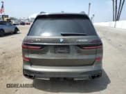 ✅ 2025 BMW X7 M60i • VIN: 5UX33EM00S9W91846 • Lot: 52806515. Wystawiony na Copart z przebiegiem 8 035 mil. Bezpłatny archiwum sprzedaży aukcyjnych z USA i szczegółowy raport historii pojazdu na DreamBid. Zdjęcie 6.