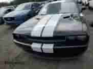 2012 Dodge Challenger SXT z VIN 2C3CDYAG3CH158140, wystawiony jako Copart lot #74021374 z przebiegiem Nie podano mil oraz Szkoda całkowita • Salvage title. Historia ofert i sprzedaży dostępna na DreamBid. Obrazek 5.