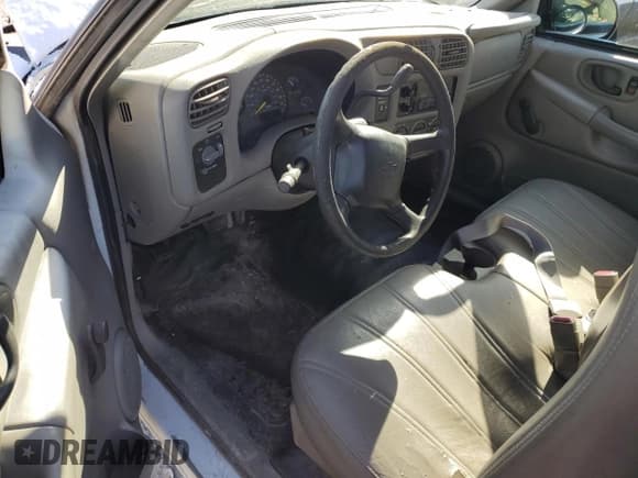 ✅ 1999 Chevrolet S-10 LS • VIN: 1GCCS14X8XK104688 • Lot: 43926165. Listed on Copart with 193,089 mi. Free auction sales archive from the USA and detailed vehicle history report at DreamBid. Image 8.